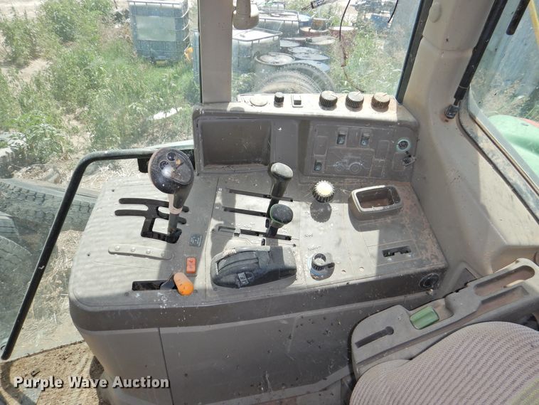 image for item DG1445 2010 John Deere 7330  MFWD tractor