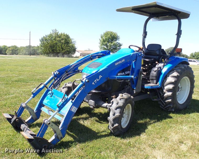 image for item DG2025 New Holland TC45D  MFWD tractor