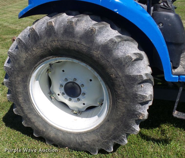 image for item DG2025 New Holland TC45D  MFWD tractor