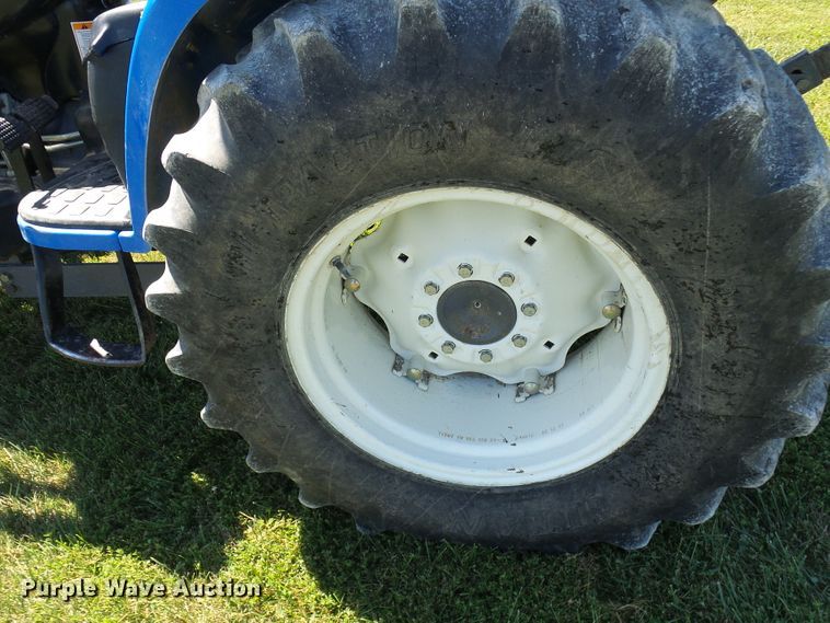 image for item DG2025 New Holland TC45D  MFWD tractor