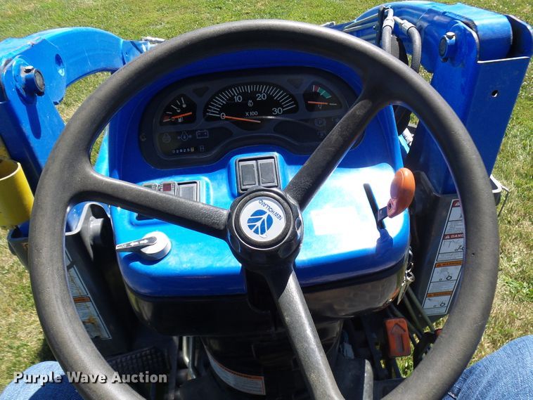 image for item DG2025 New Holland TC45D  MFWD tractor