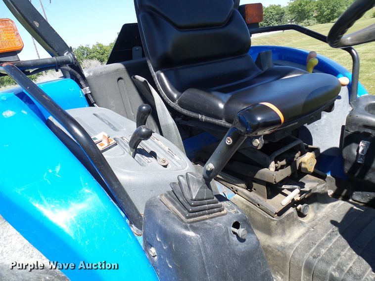 image for item DG2025 New Holland TC45D  MFWD tractor