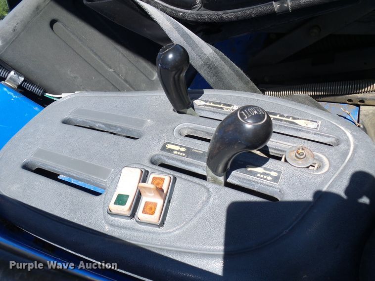 image for item DG2025 New Holland TC45D  MFWD tractor