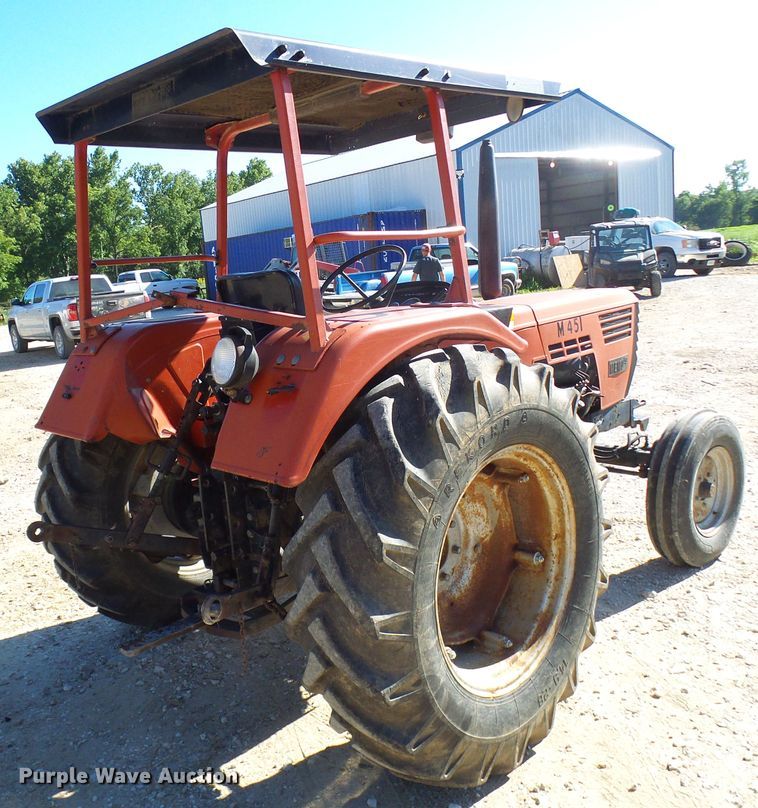 Memo M451 tractor in Tebbetts, MO Item DG2056 sold Purple Wave