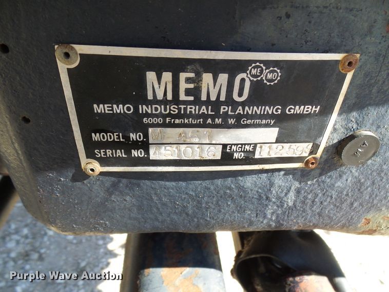 image for item DG2056 Memo M451  tractor