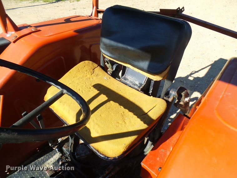 image for item DG2056 Memo M451  tractor