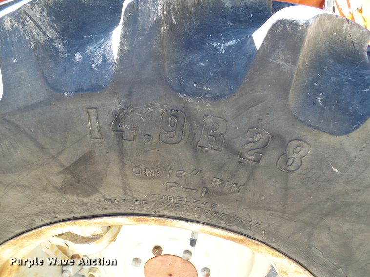 image for item DG2057 Allis Chalmers 5040  tractor