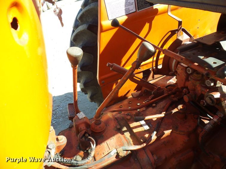 image for item DG2057 Allis Chalmers 5040  tractor