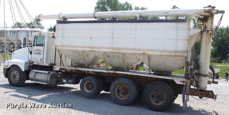 image for item DG2075 1994 Kenworth T600  fertilizer delivery truck