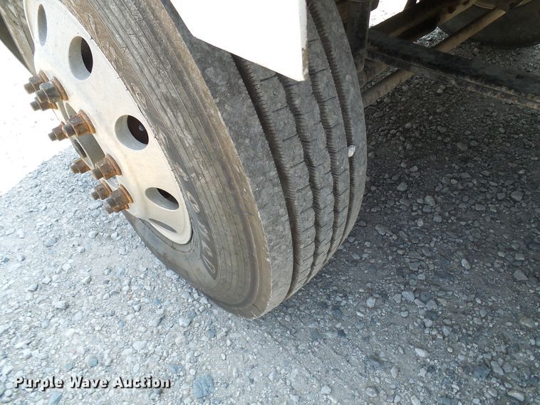 image for item DG2075 1994 Kenworth T600  fertilizer delivery truck