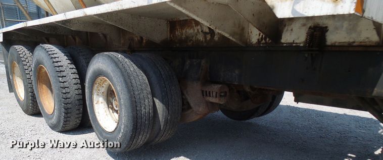 image for item DG2075 1994 Kenworth T600  fertilizer delivery truck