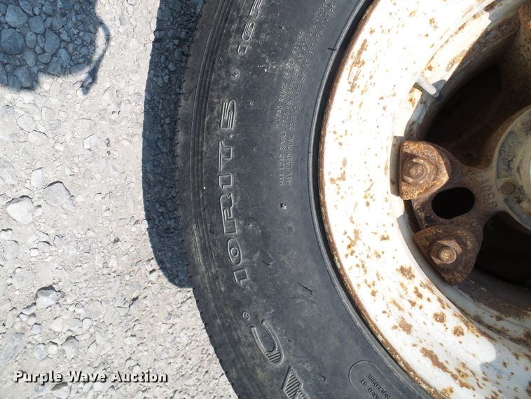 image for item DG2075 1994 Kenworth T600  fertilizer delivery truck