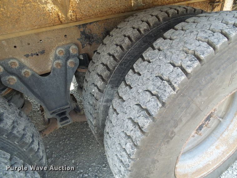 image for item DG2075 1994 Kenworth T600  fertilizer delivery truck