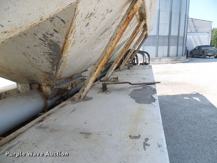 image for item DG2075 1994 Kenworth T600  fertilizer delivery truck