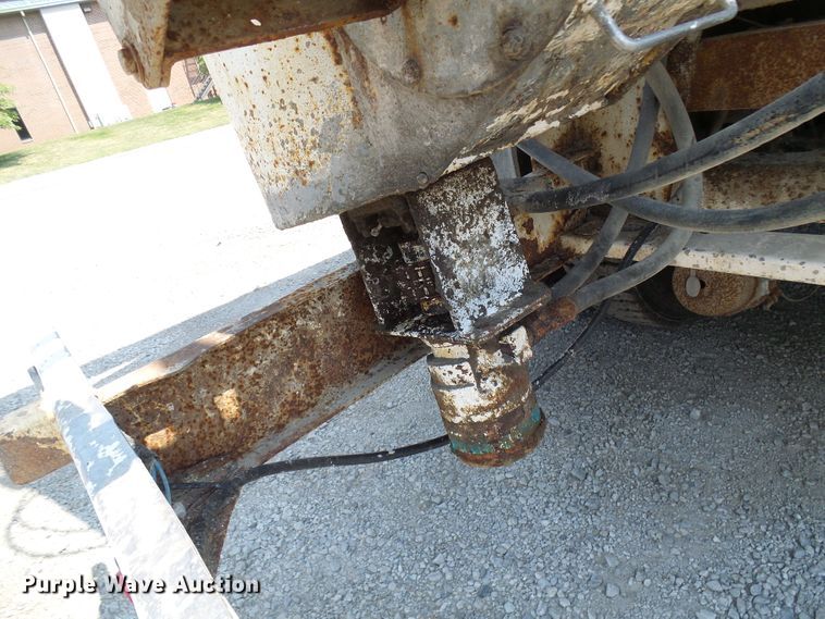 image for item DG2075 1994 Kenworth T600  fertilizer delivery truck