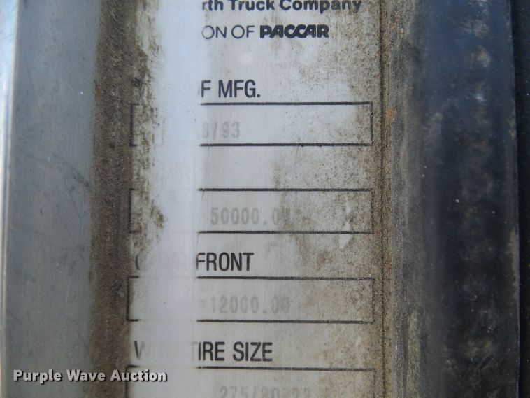 image for item DG2075 1994 Kenworth T600  fertilizer delivery truck