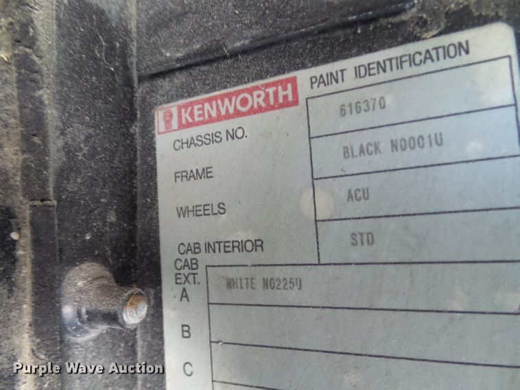 image for item DG2075 1994 Kenworth T600  fertilizer delivery truck