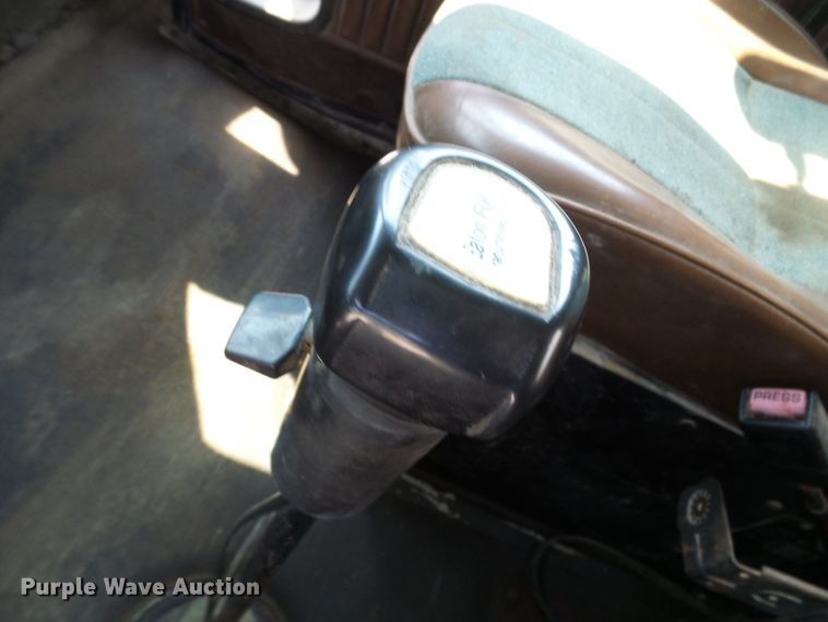 image for item DG2075 1994 Kenworth T600  fertilizer delivery truck