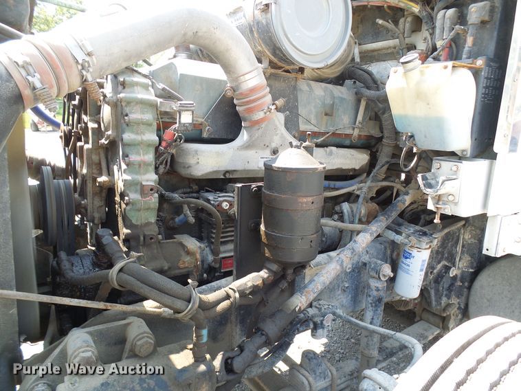 image for item DG2075 1994 Kenworth T600  fertilizer delivery truck