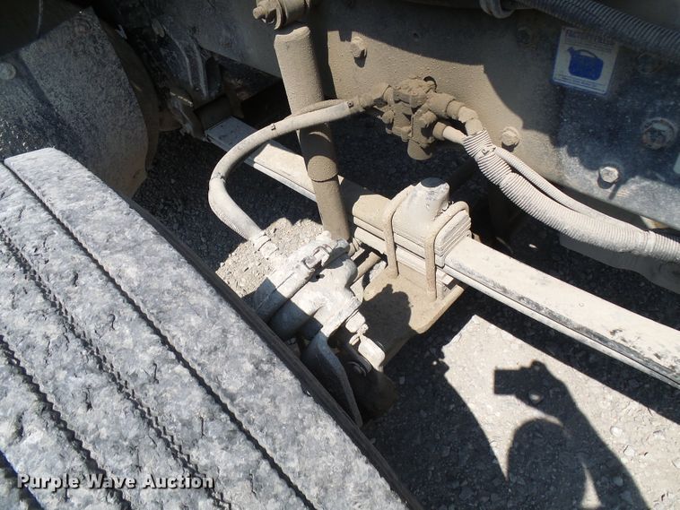 image for item DG2075 1994 Kenworth T600  fertilizer delivery truck