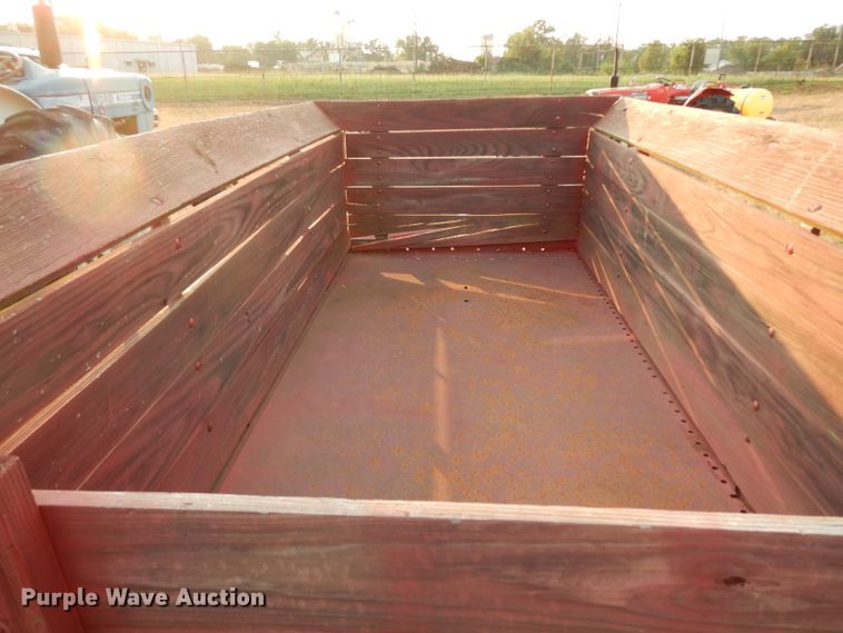 image for item DG6899 Shop built grain wagon
