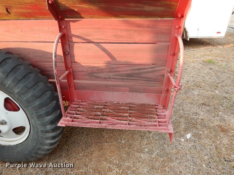 image for item DG6899 Shop built grain wagon