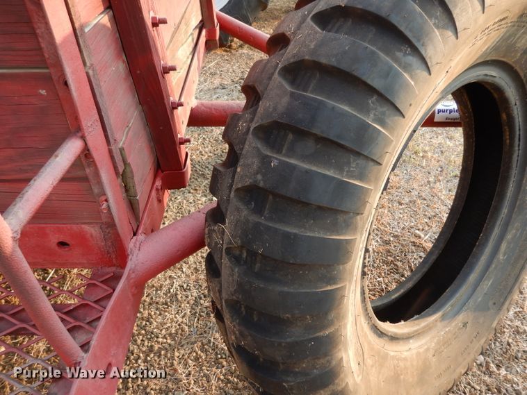 image for item DG6899 Shop built grain wagon