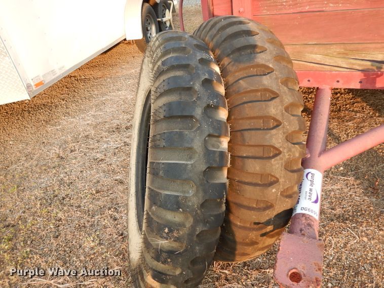 image for item DG6899 Shop built grain wagon