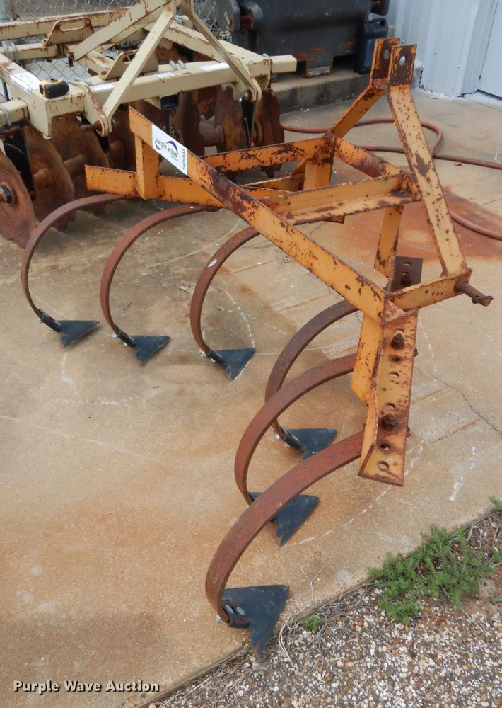 image for item DG6903 Modern one row cultivator