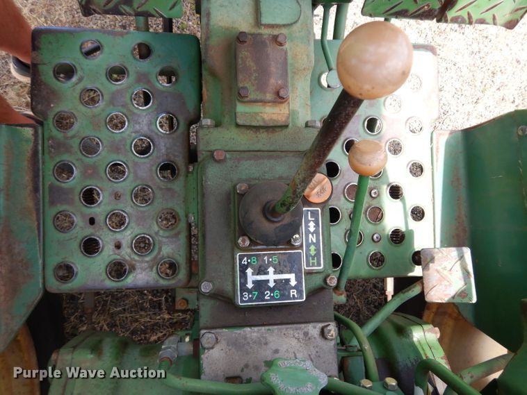 image for item DG6904 John Deere 1050  tractor