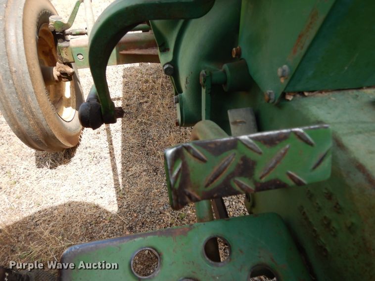 image for item DG6904 John Deere 1050  tractor