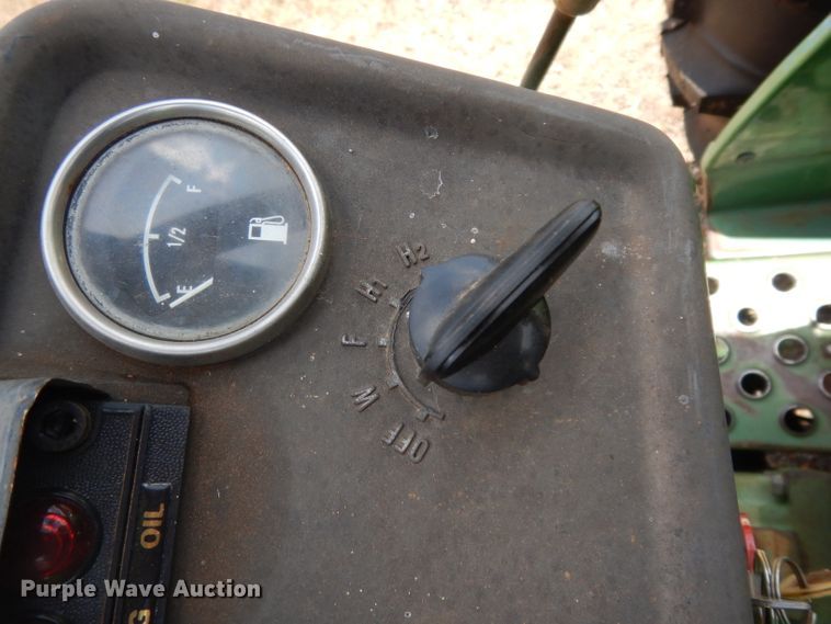 image for item DG6904 John Deere 1050  tractor