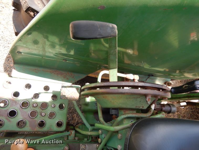 image for item DG6904 John Deere 1050  tractor