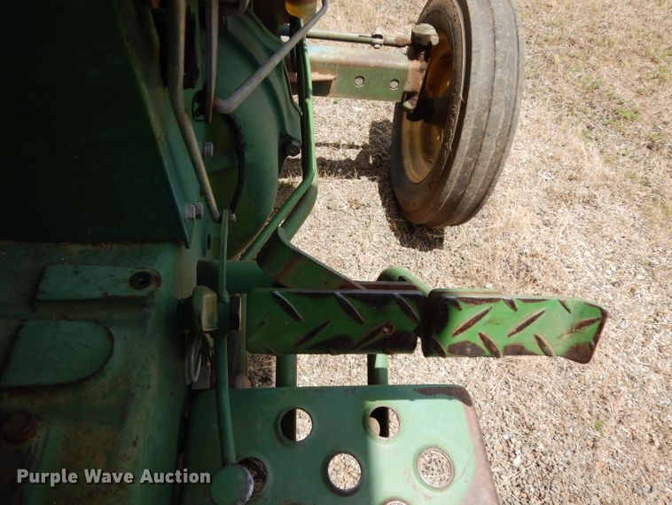 image for item DG6904 John Deere 1050  tractor