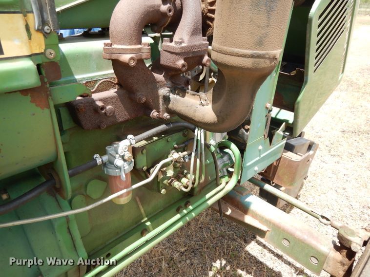 image for item DG6904 John Deere 1050  tractor