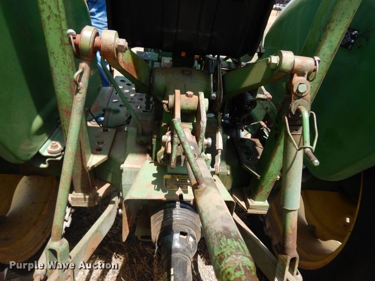 image for item DG6904 John Deere 1050  tractor