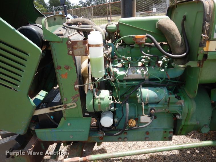 image for item DG6904 John Deere 1050  tractor