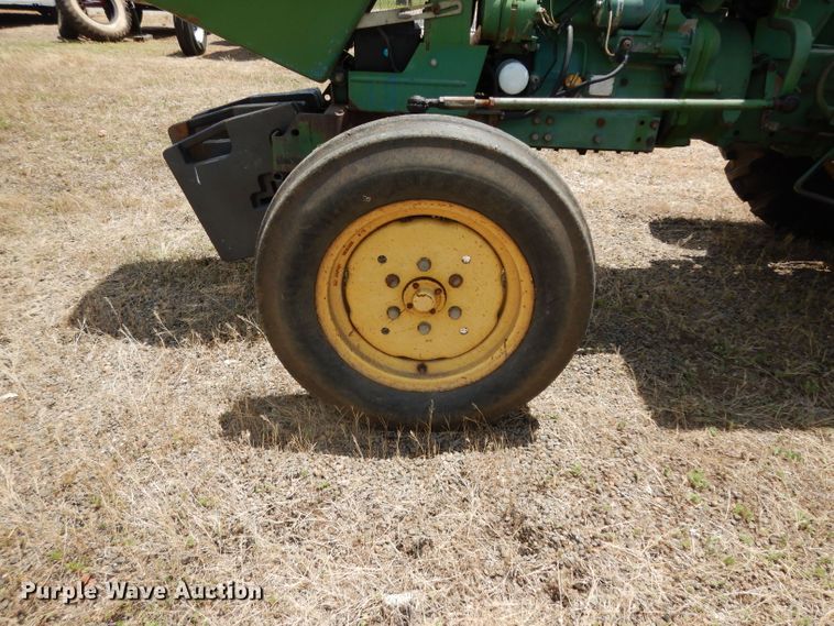 image for item DG6904 John Deere 1050  tractor