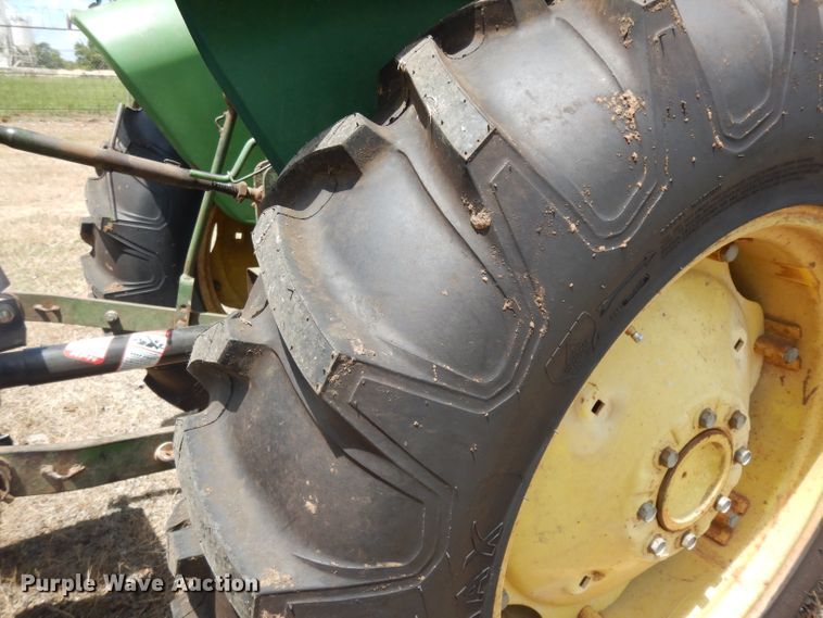 image for item DG6904 John Deere 1050  tractor