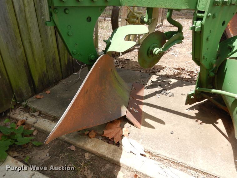 image for item DG6912 John Deere two bottom plow