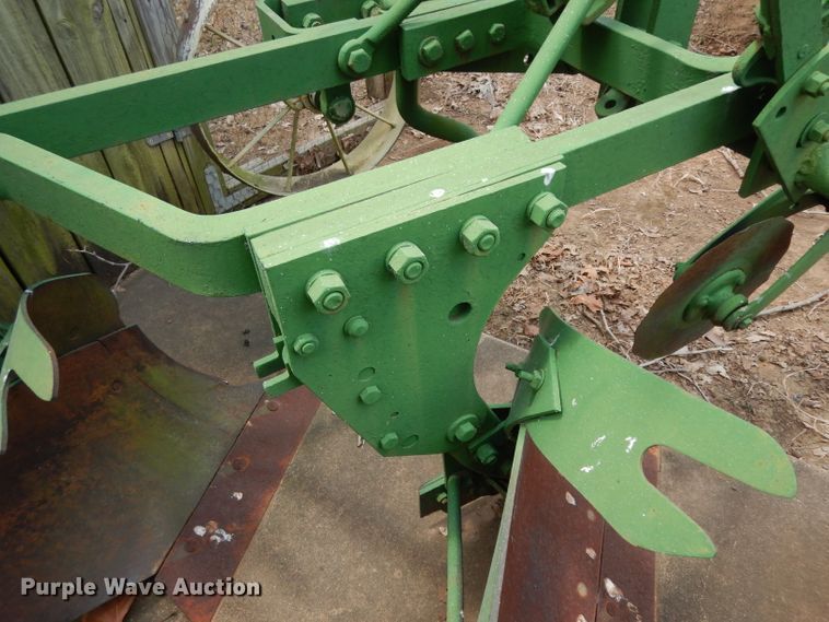 image for item DG6912 John Deere two bottom plow