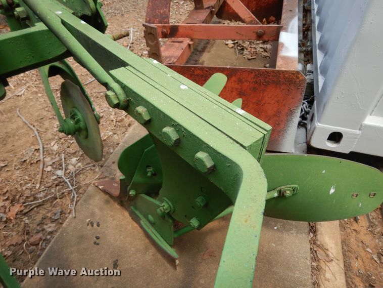image for item DG6912 John Deere two bottom plow