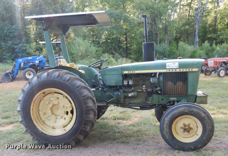 image for item DG6917 John Deere 2030  tractor