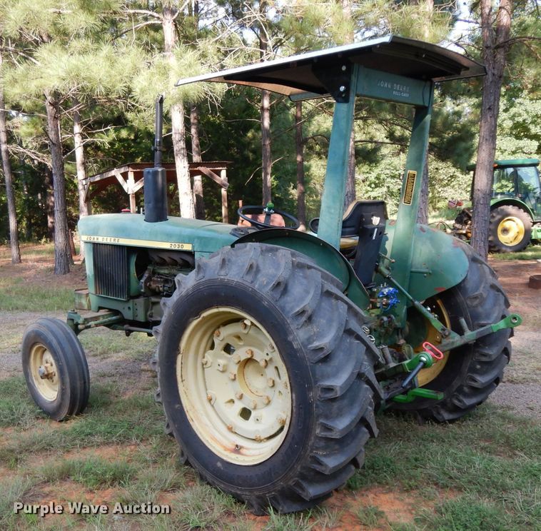 image for item DG6917 John Deere 2030  tractor