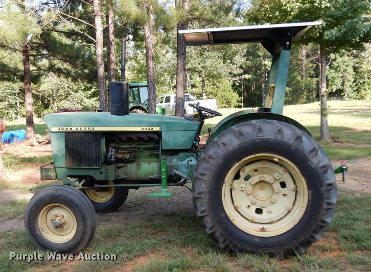 image for item DG6917 John Deere 2030  tractor