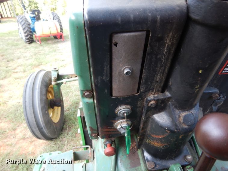 image for item DG6917 John Deere 2030  tractor