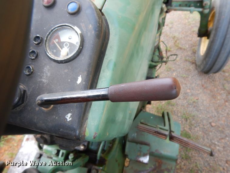 image for item DG6917 John Deere 2030  tractor