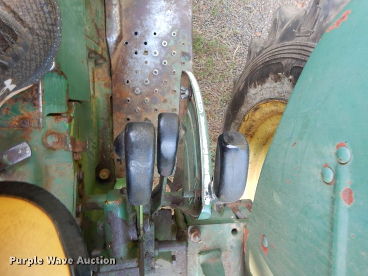 image for item DG6917 John Deere 2030  tractor