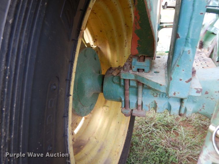 image for item DG6917 John Deere 2030  tractor