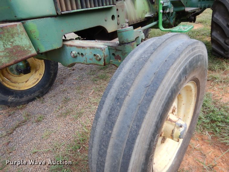 image for item DG6917 John Deere 2030  tractor